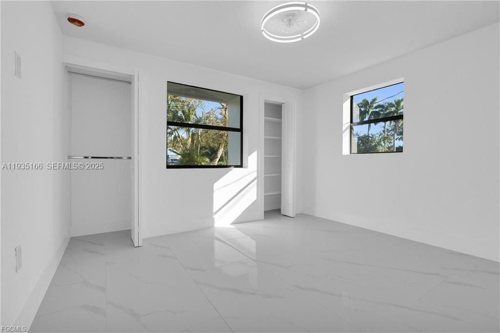 356 New York Drive, Fort Myers, FL 33905 Photo
