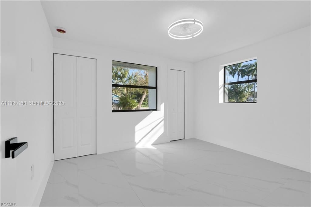 356 New York Drive, Fort Myers, FL 33905 Photo