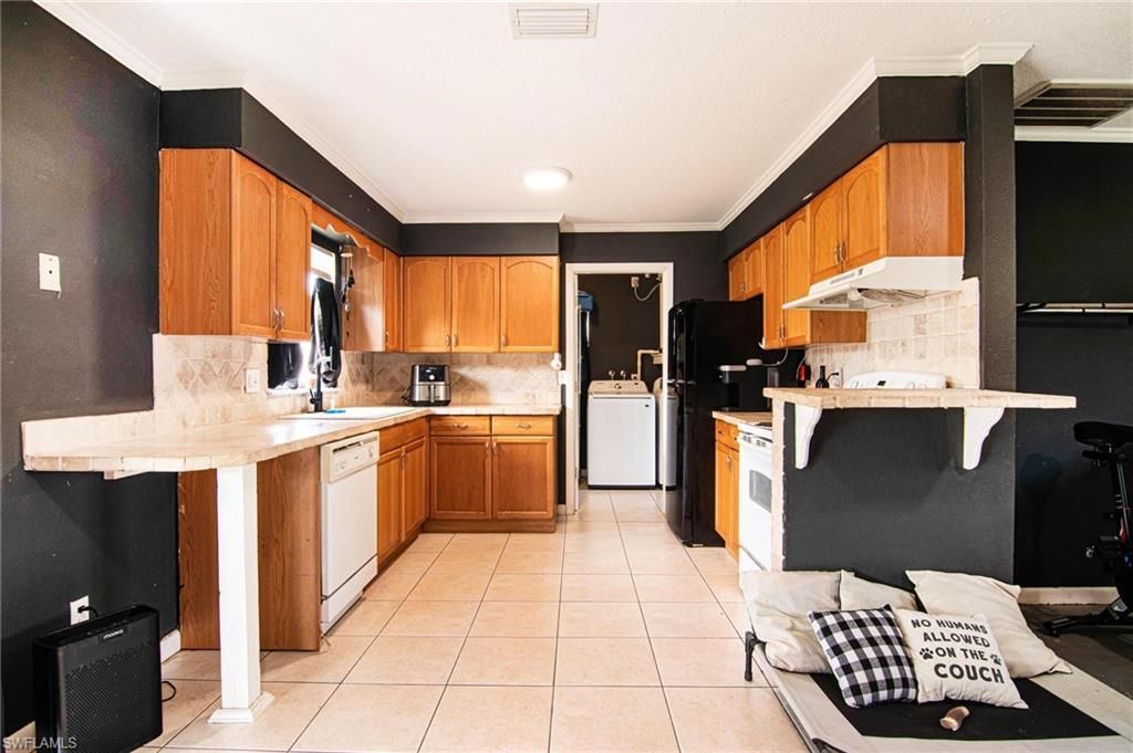 449 Morgan Cir S, Lehigh Acres, FL 33936 Photo