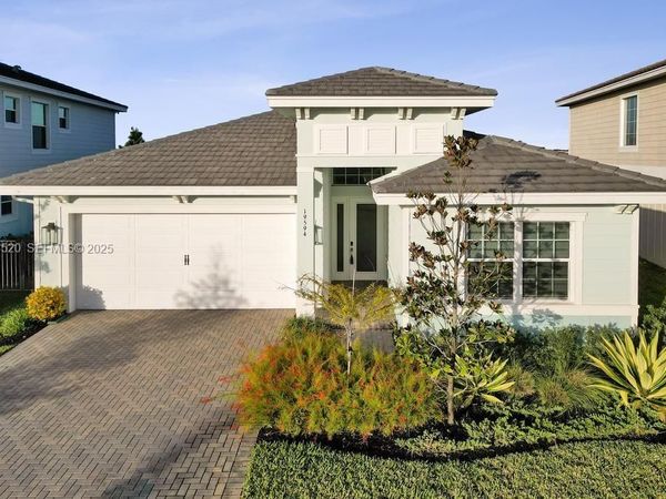 19594 Broad Shore Walk, Unit 19594, Loxahatchee, FL 33470