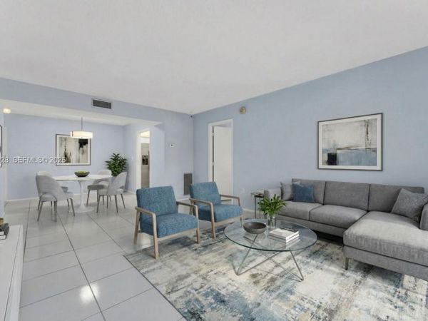 4172 Inverrary Dr, Unit 304, Lauderhill, FL 33319