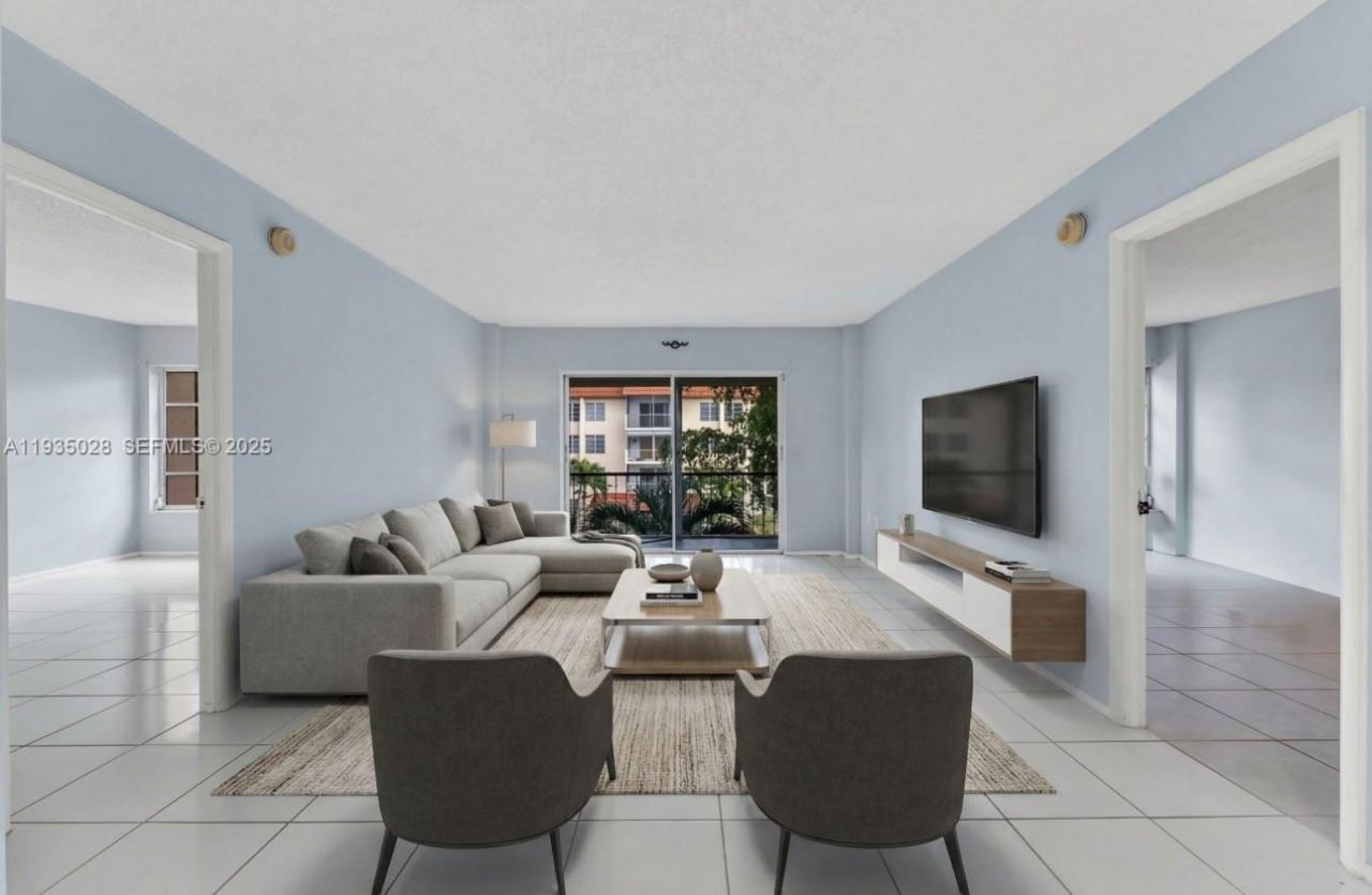 4172 Inverrary Dr, Unit 304, Lauderhill, FL 33319 Photo