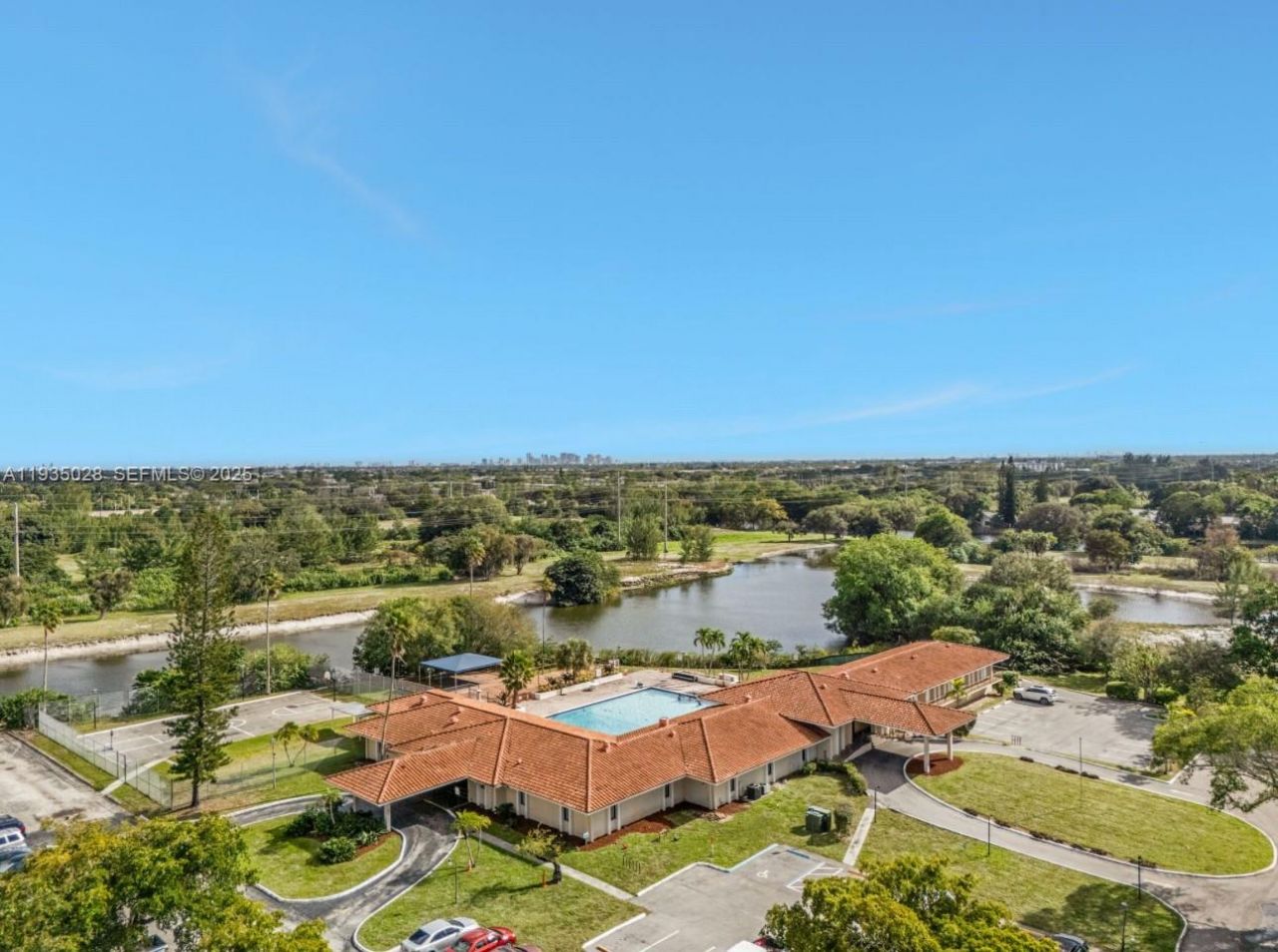 4172 Inverrary Dr, Unit 304, Lauderhill, FL 33319 Photo