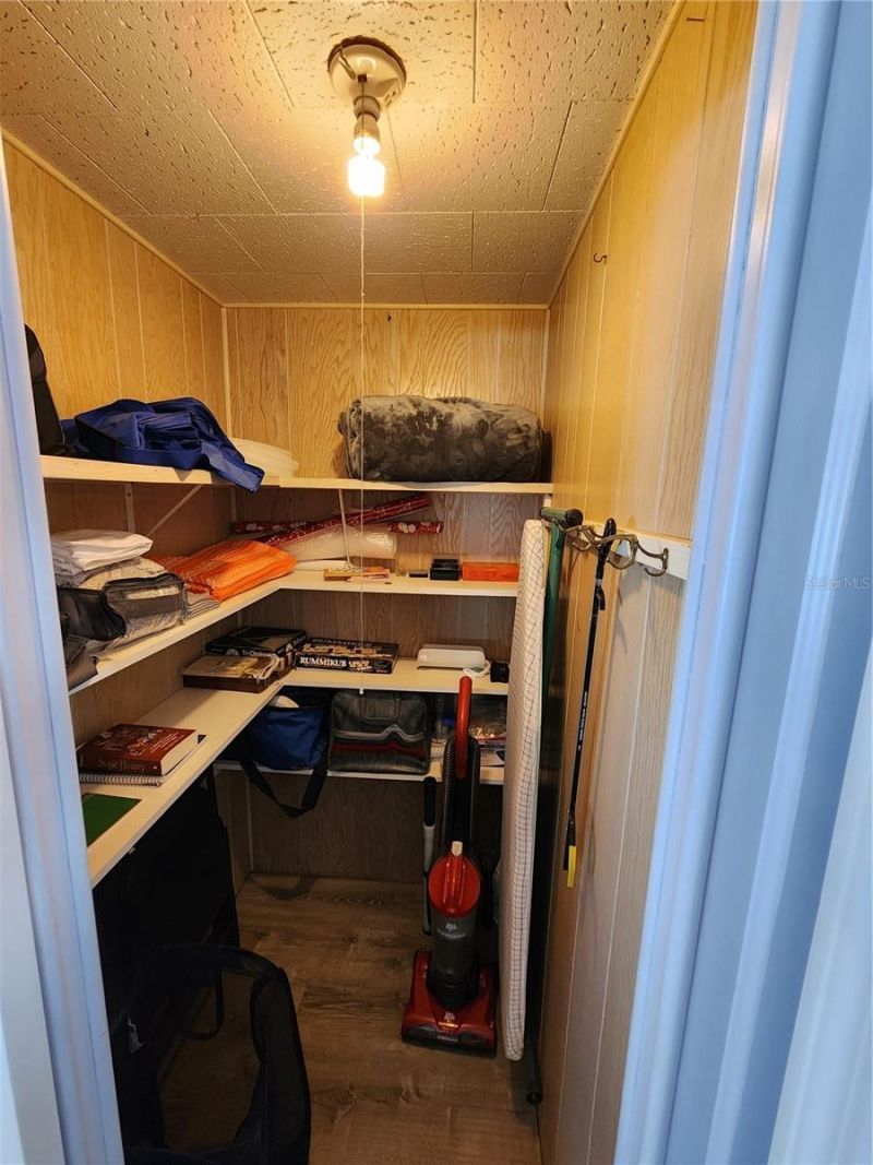 603 Cyprus Court, Bradenton, FL 34207 Photo