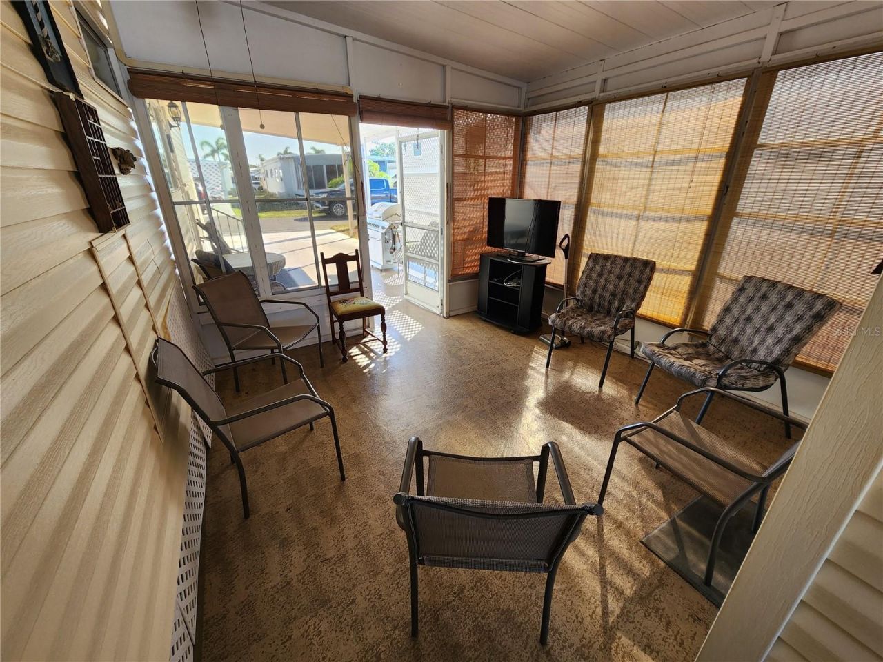 603 Cyprus Court, Bradenton, FL 34207 Photo