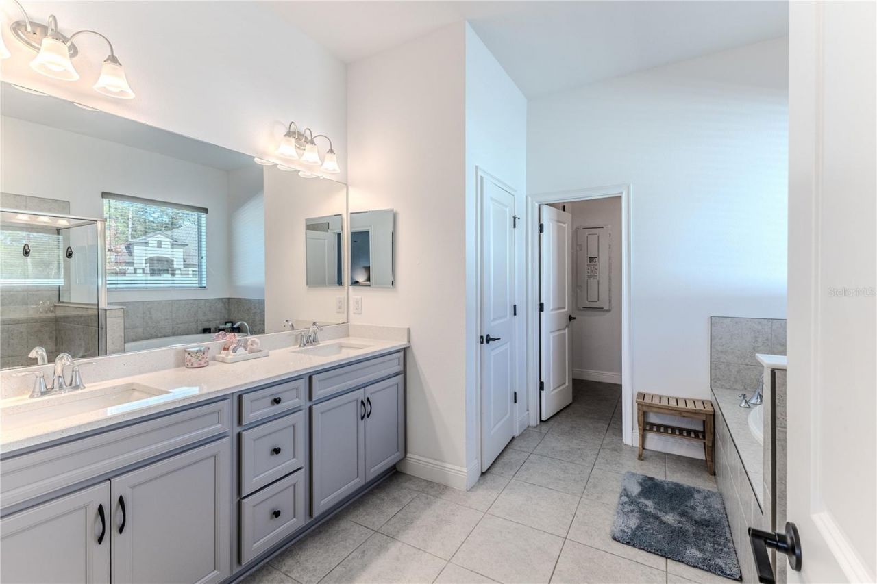 1252 Kelsa Anne Drive, Spring Hill, FL 34609 Photo