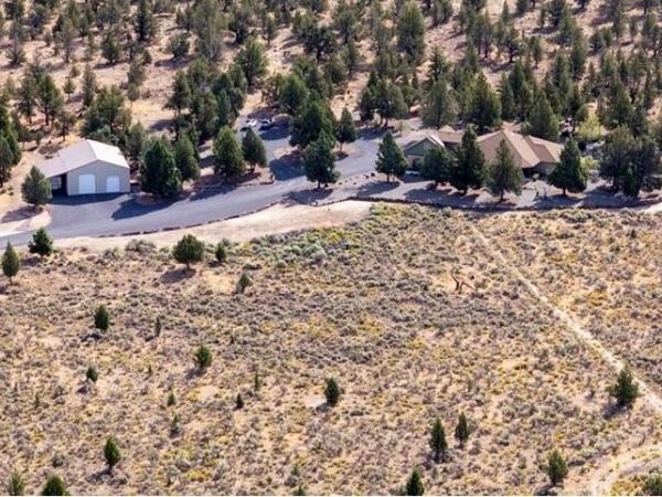 6820 SW George Millican Road, Prineville, OR 97754