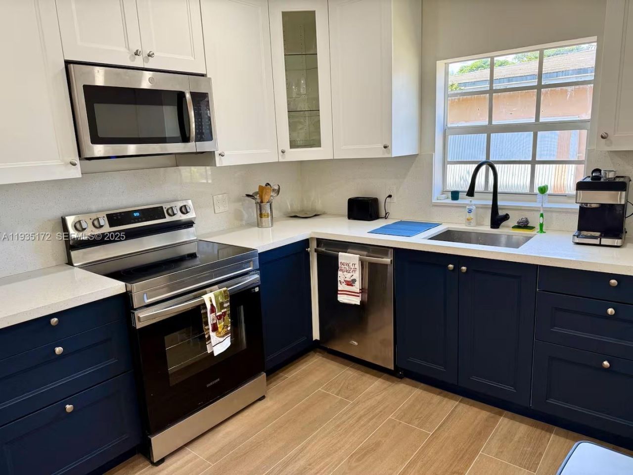 15800 NE 15th Ave, North Miami Beach, FL 33162 Photo