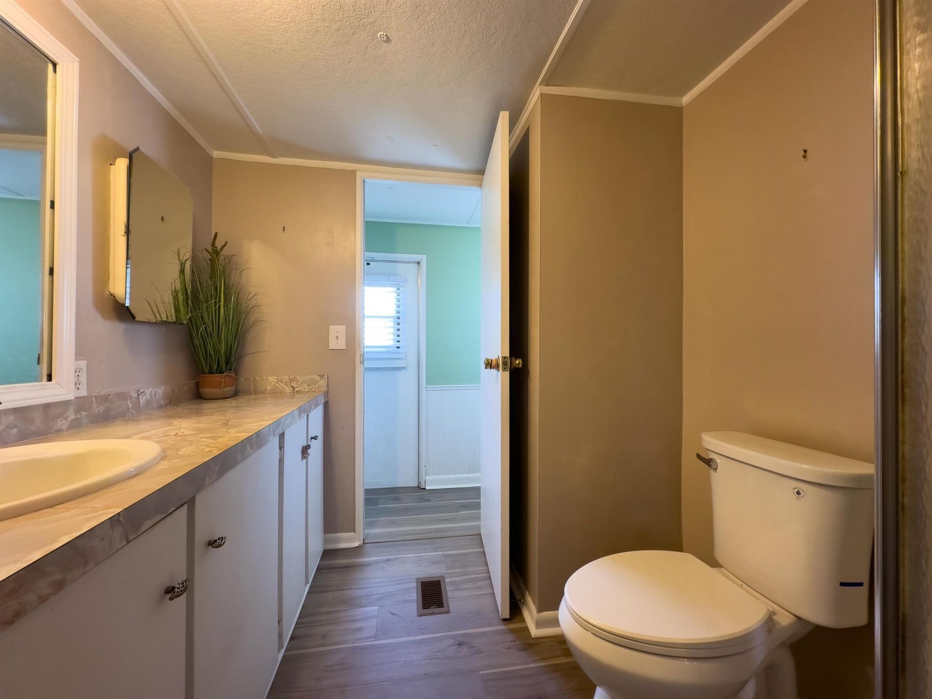 11055 SE Federal Highway, Unit 3, Hobe Sound, FL 33455 Photo