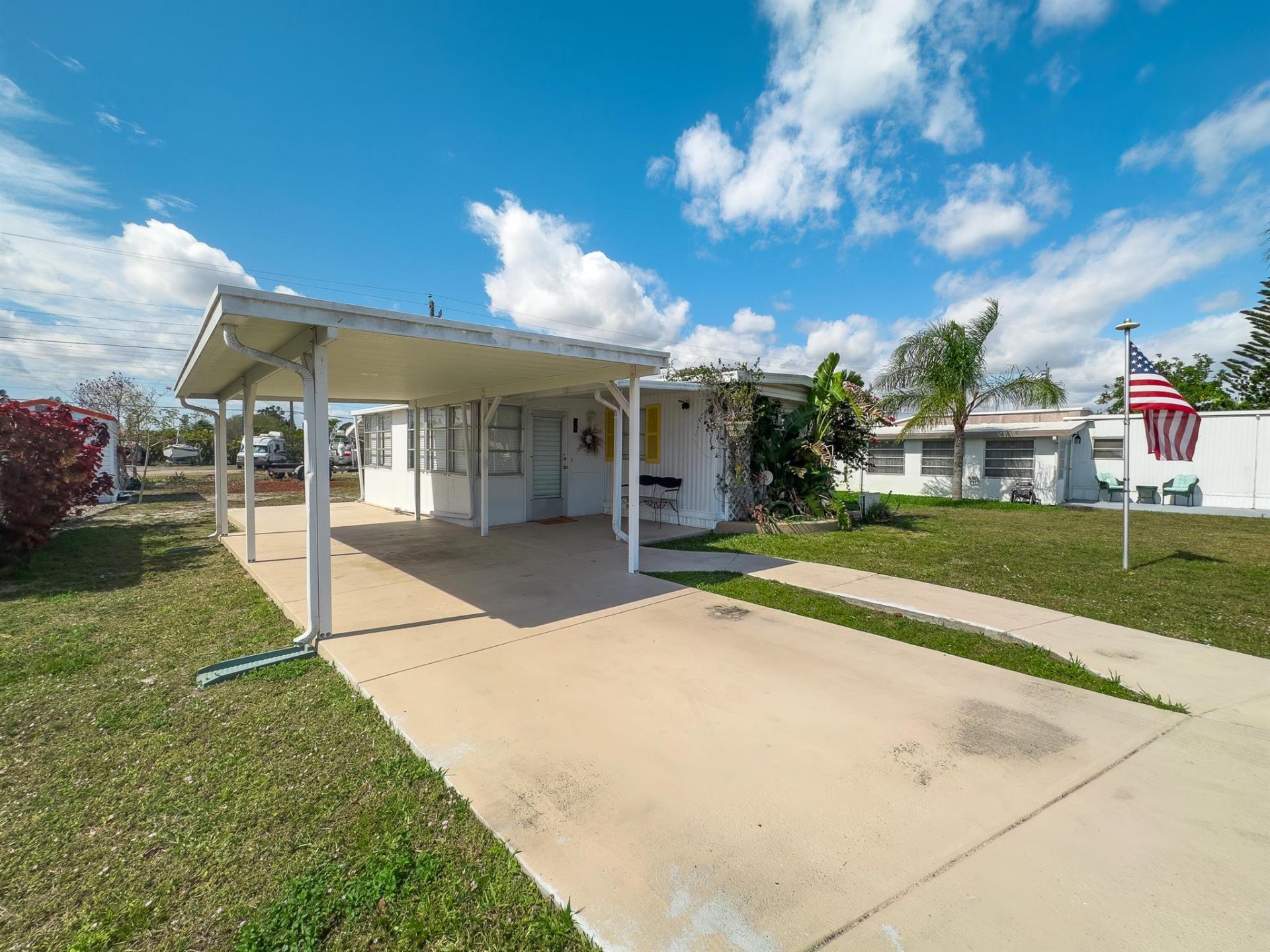 11055 SE Federal Highway, Unit 3, Hobe Sound, FL 33455 Photo
