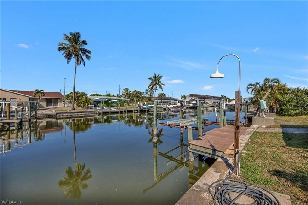 2822 Bruce St, Matlacha, FL 33993 Photo