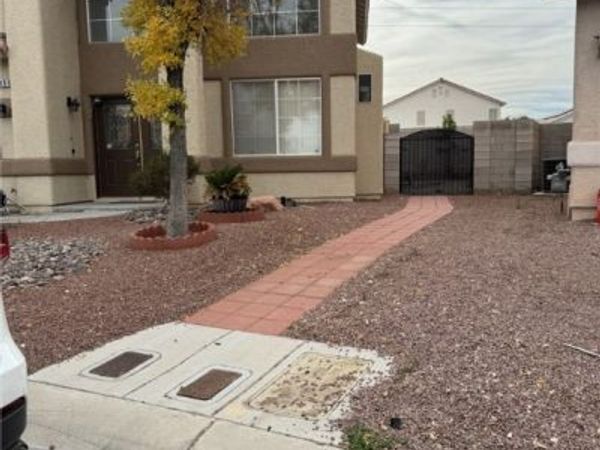 359 Pure April Avenue, Las Vegas, NV 89183