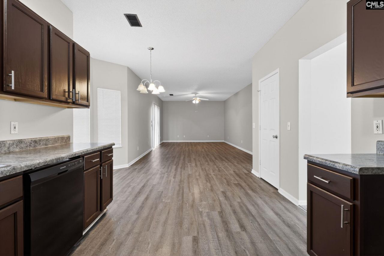 527 Autumn Glen Road Photo 14