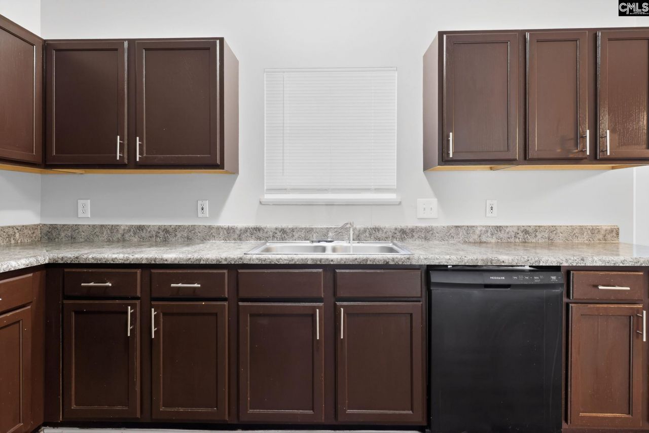 527 Autumn Glen Road Photo 16