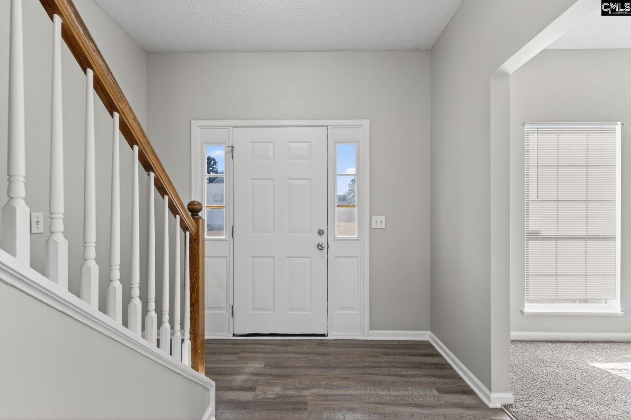 527 Autumn Glen Road Photo 4