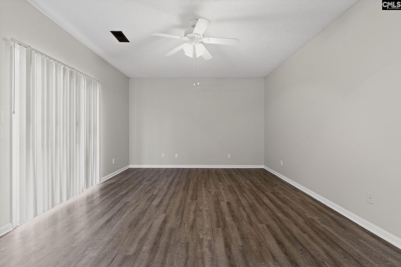 527 Autumn Glen Road Photo 7