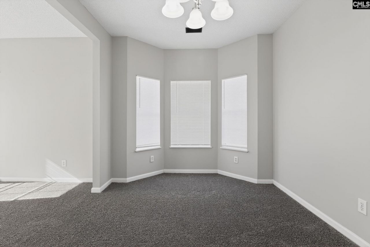 527 Autumn Glen Road Photo 8