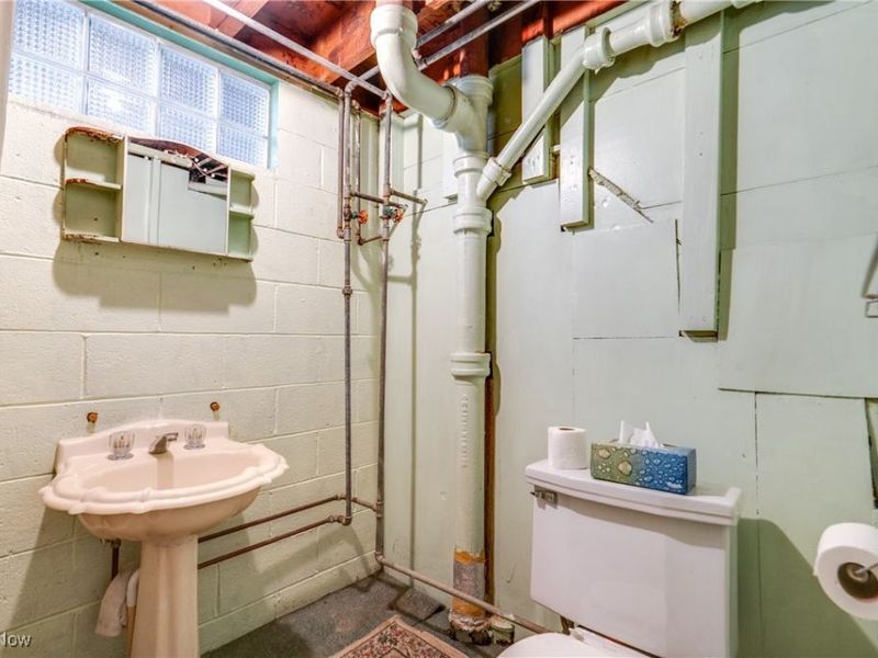 4344 Crestwood Street NW, Canton, OH 44708 Photo 17