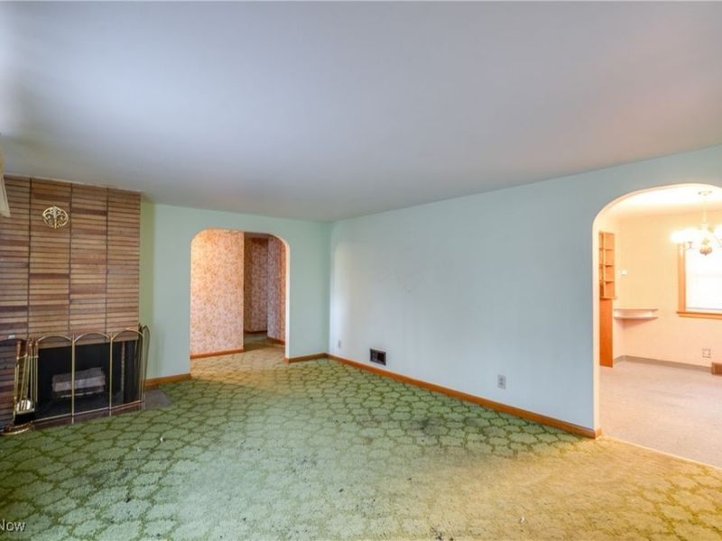 4344 Crestwood Street NW, Canton, OH 44708 Photo 5