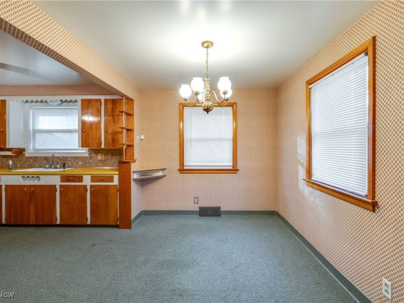 4344 Crestwood Street NW, Canton, OH 44708 Photo 7