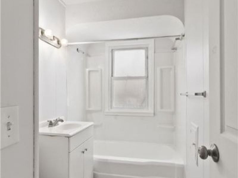 4007 E 154th Street, Cleveland, OH 44128 Photo 12