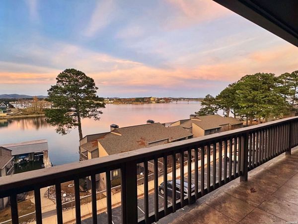 200 HAMILTON OAKS Drive, Unit Q3, Hot Springs, AR 71913