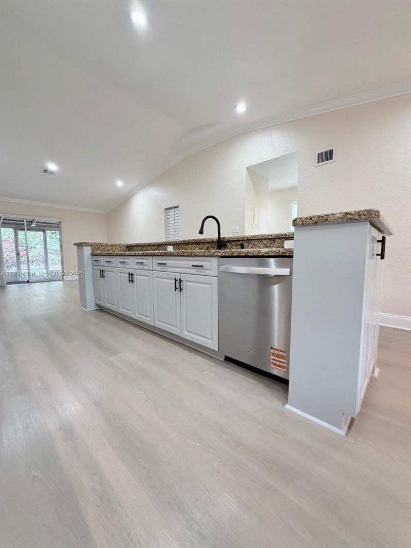 10722 La Placida Dr, Unit 9-B3, Coral Springs, FL 33065 Photo