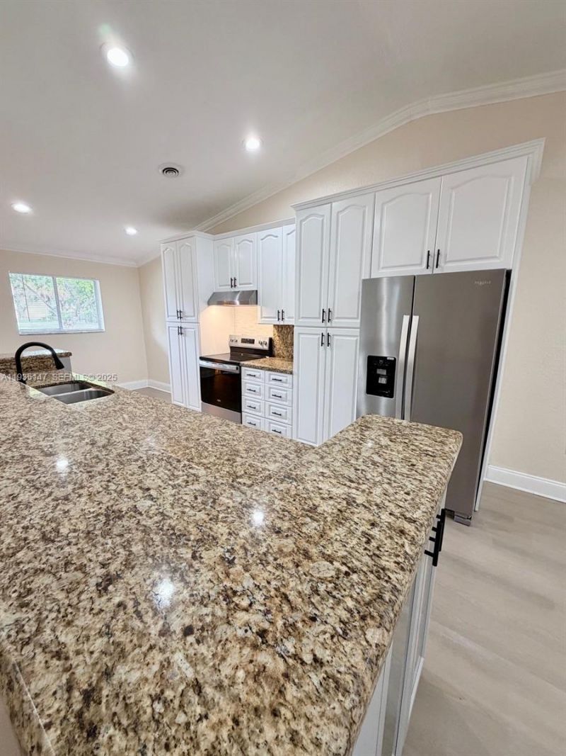 10722 La Placida Dr, Unit 9-B3, Coral Springs, FL 33065 Photo