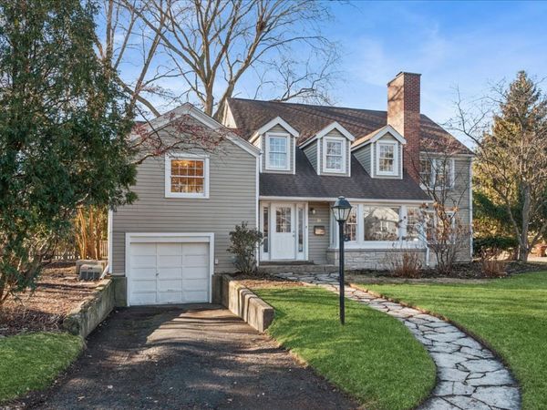 100 Williamsburg Road, Evanston, IL 60203