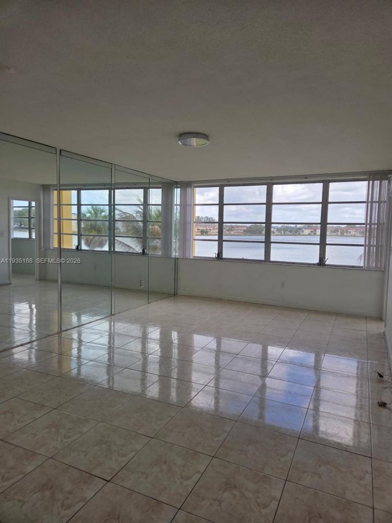 1551 NE Miami Gardens Dr, Unit 216, Miami, FL 33179 Photo