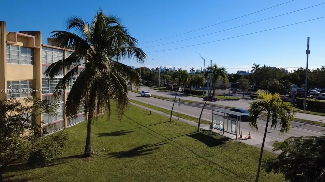 1551 NE Miami Gardens Dr, Unit 216, Miami, FL 33179 Photo