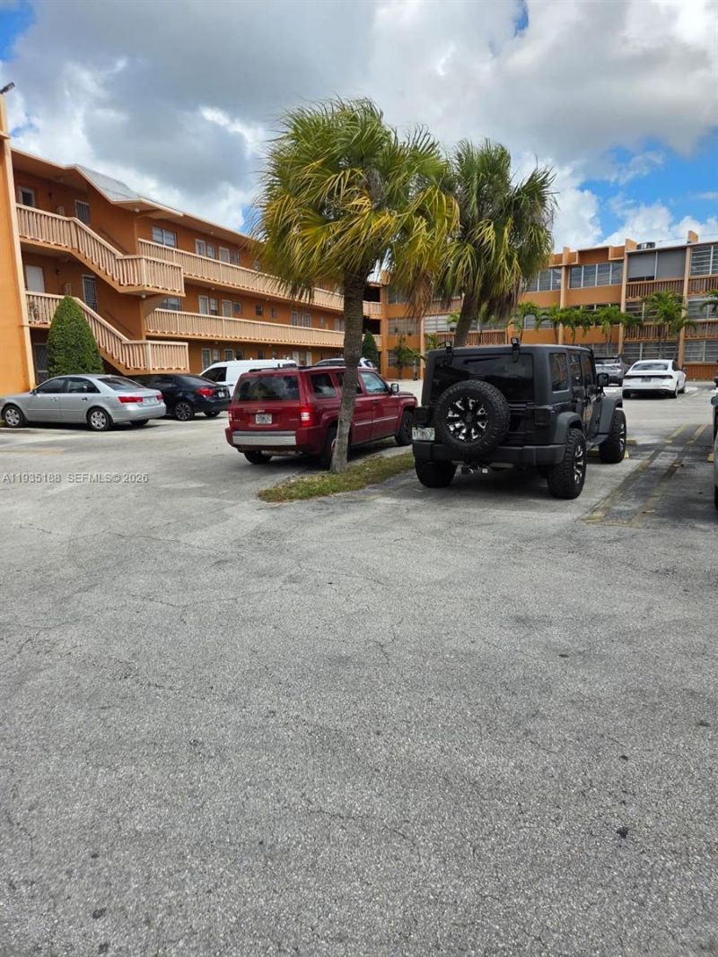 1551 NE Miami Gardens Dr, Unit 216, Miami, FL 33179 Photo