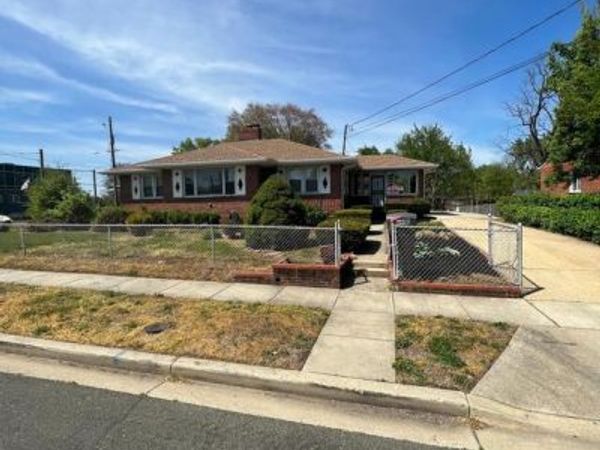 6400 ADAK STREET, CAPITOL HEIGHTS, MD 20743