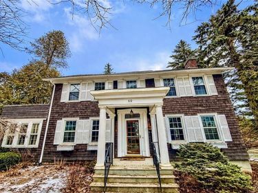 60 Sullivan Street, Cazenovia, NY 13035