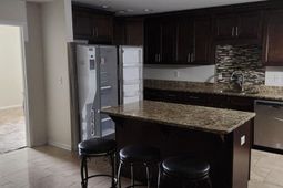 106 M L King Boulevard photo 4