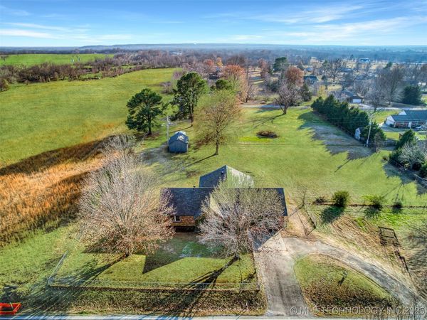 10754 E 530 Road, Claremore, OK 74019