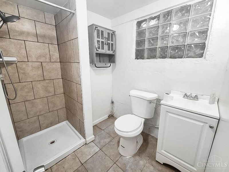 4334 W Eighth Street, Cincinnati, OH 45205 Photo 12