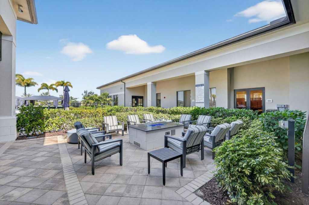 11392 SW Carlisle Crossing Avenue, Port Saint Lucie, FL 34987 Photo