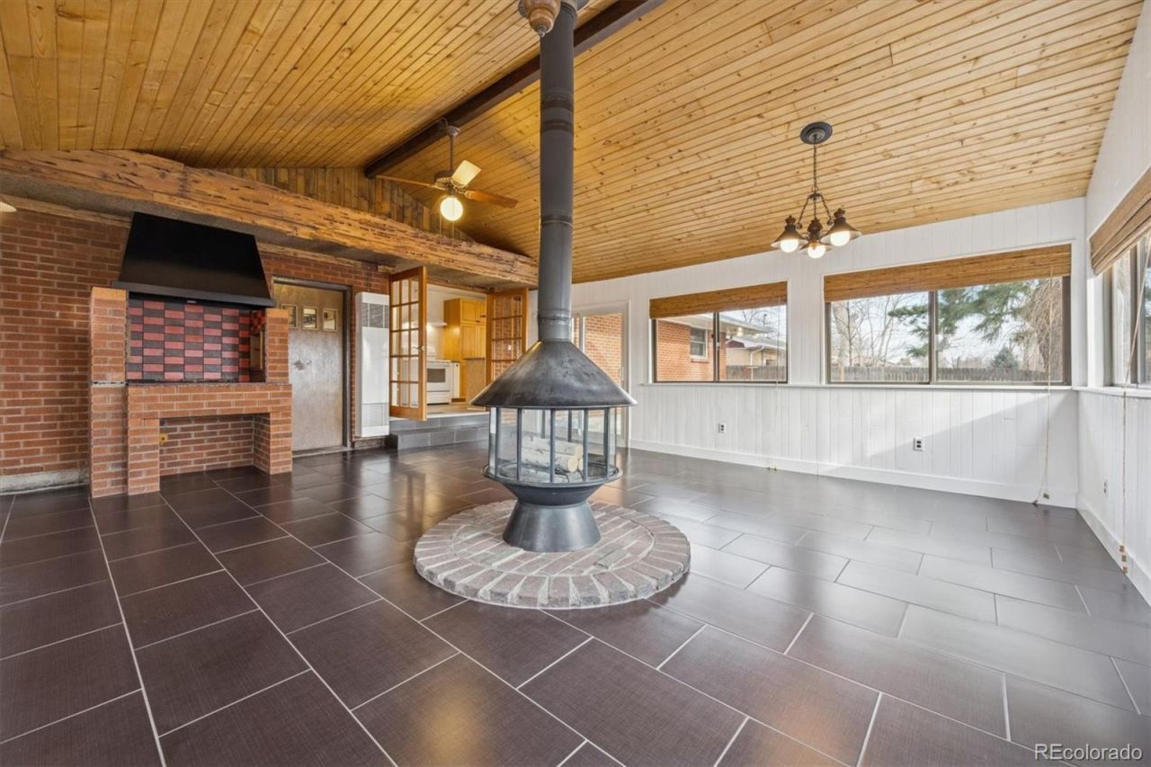 2140 Stacy Drive, Denver, CO 80221 Main Photo