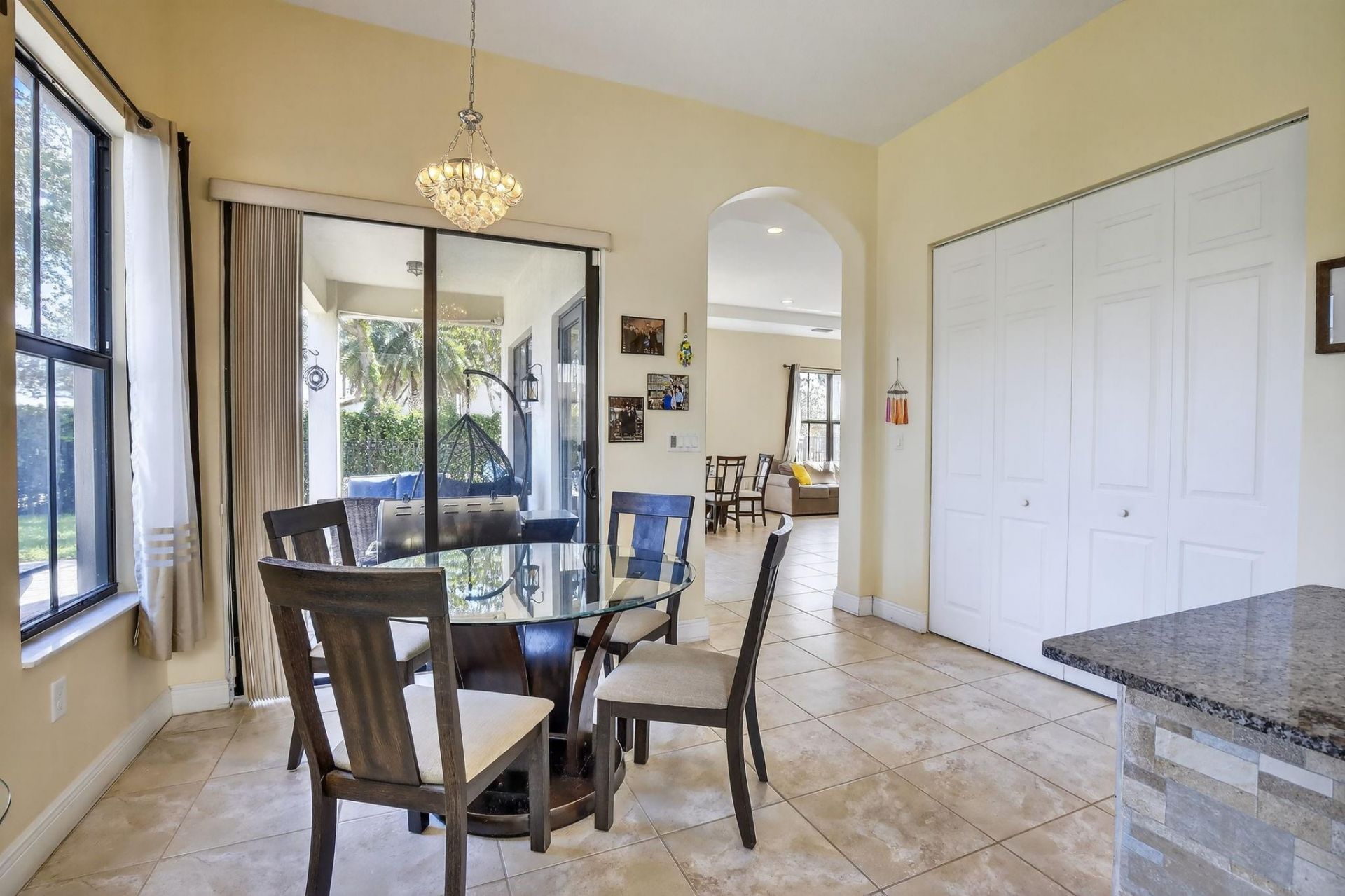 8541 NW 38th Street, Cooper City, FL 33024 Photo