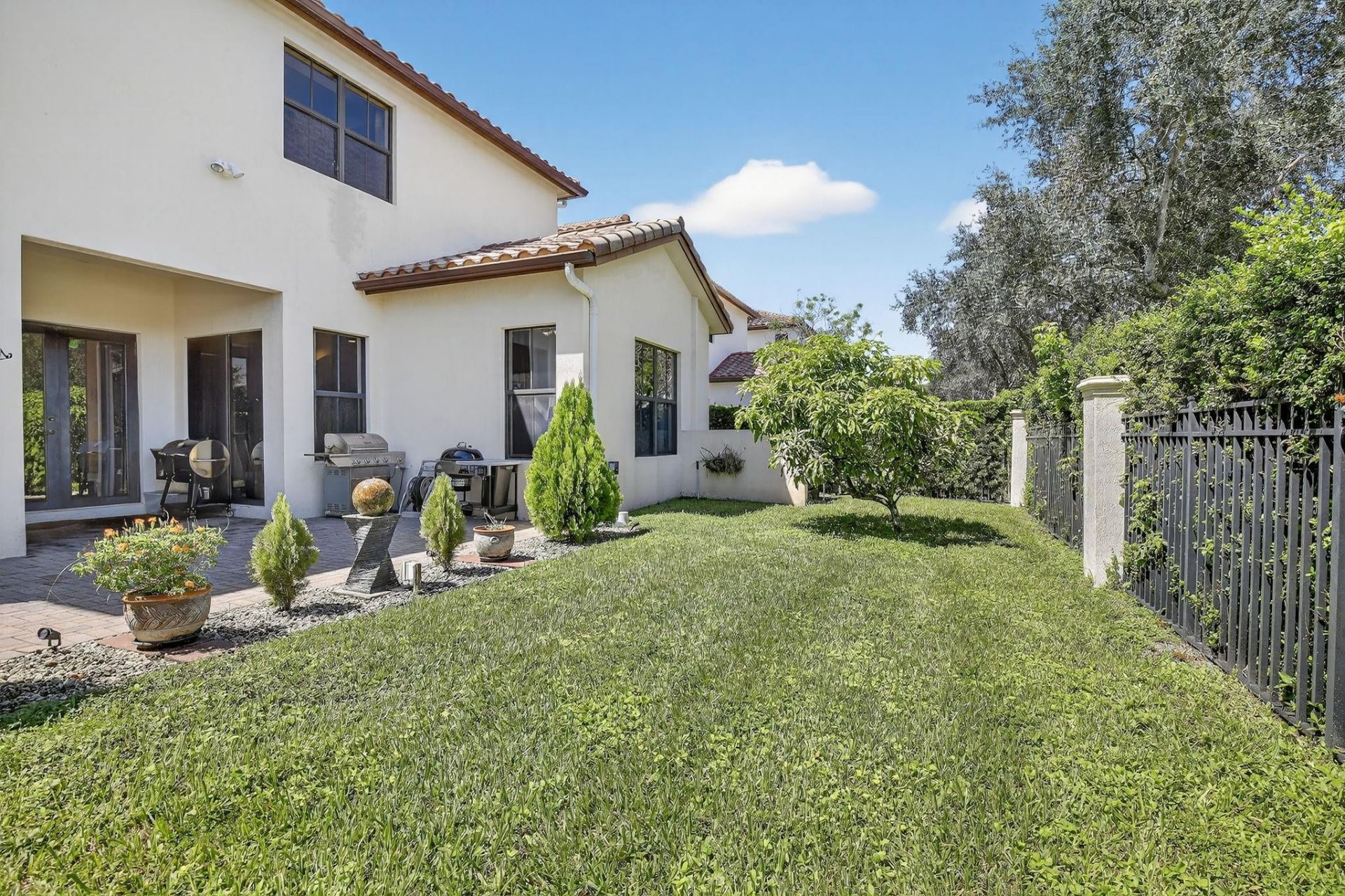 8541 NW 38th Street, Cooper City, FL 33024 Photo