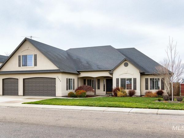 3029 NW 3rd St, Meridian, ID 83646