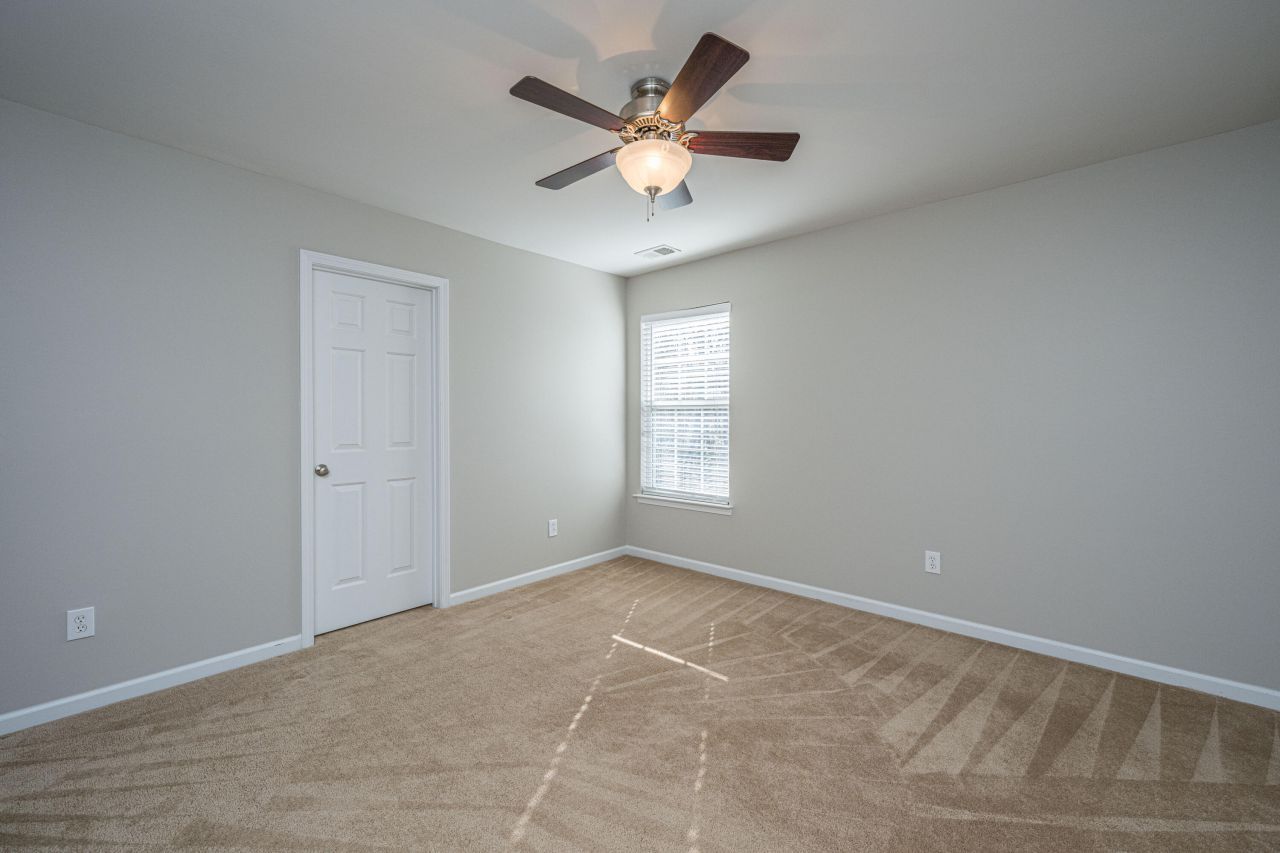 9464 Falling Embers Lane Photo 27