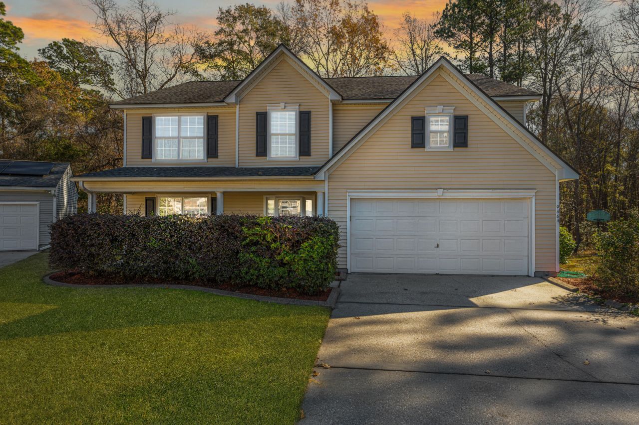 9464 Falling Embers Lane Photo 6