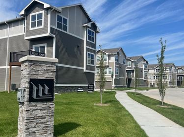 5407 S 208 Court, Elkhorn, NE 68022