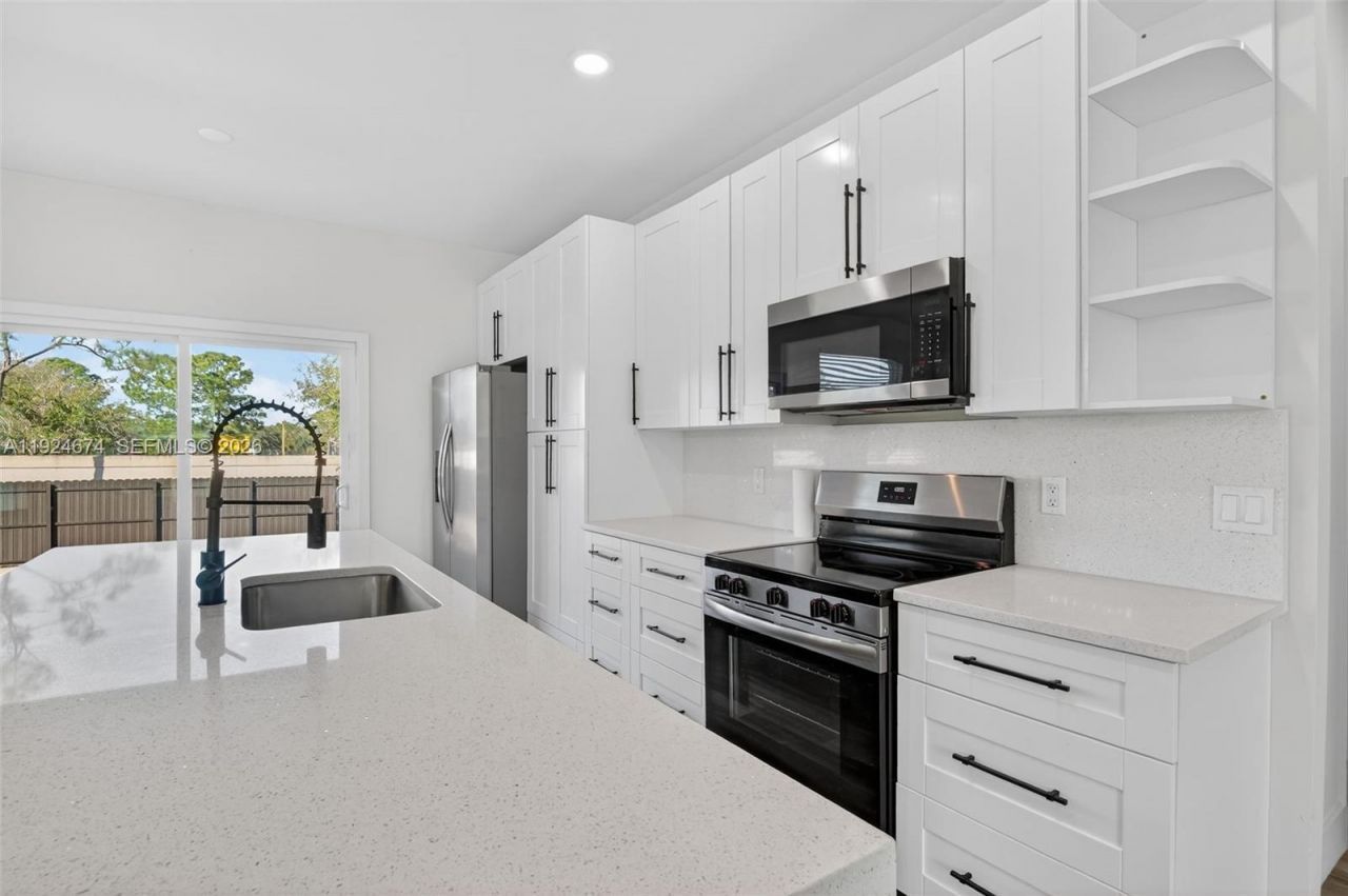 710 Bedford Point Ave, Lehigh Acres, FL 33974 Photo