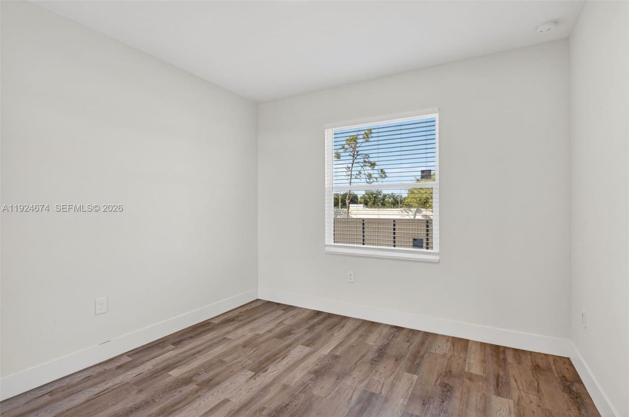 710 Bedford Point Ave, Lehigh Acres, FL 33974 Photo