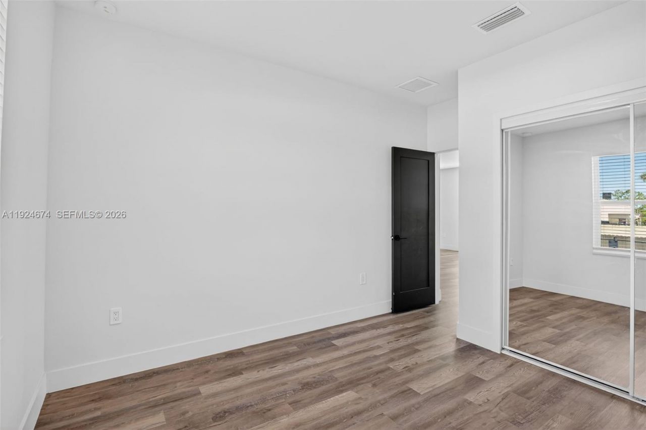 710 Bedford Point Ave, Lehigh Acres, FL 33974 Photo