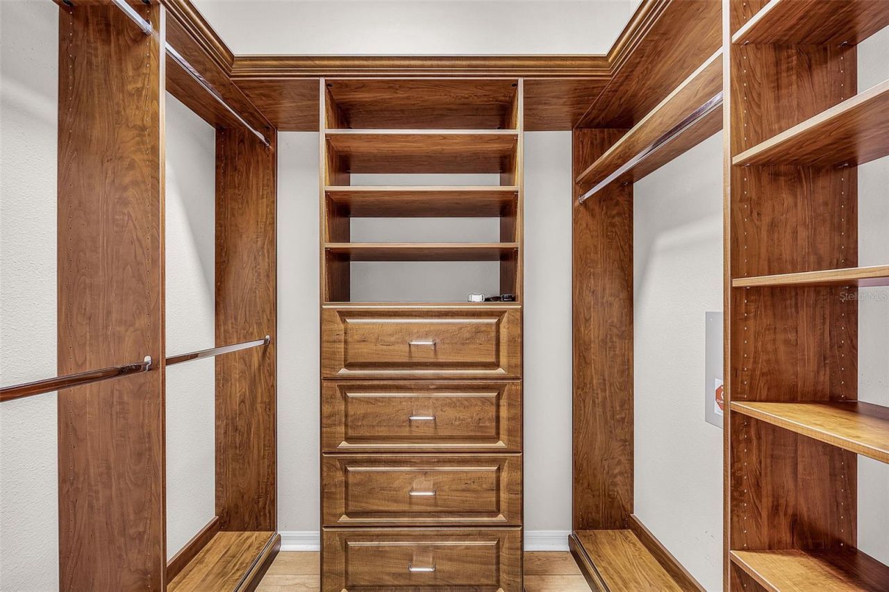 2808 Duncan Tree Circle, Valrico, FL 33594 Photo