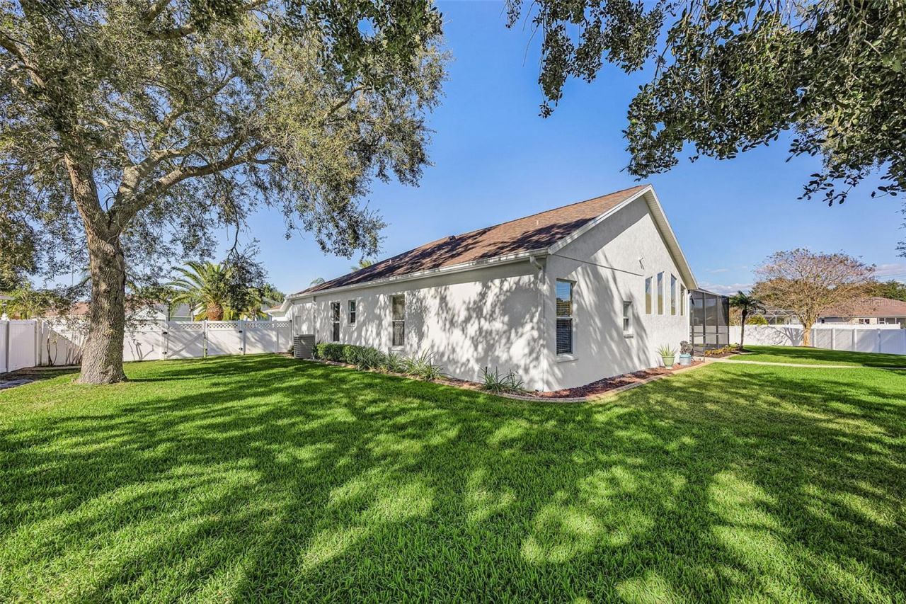 2808 Duncan Tree Circle, Valrico, FL 33594 Photo